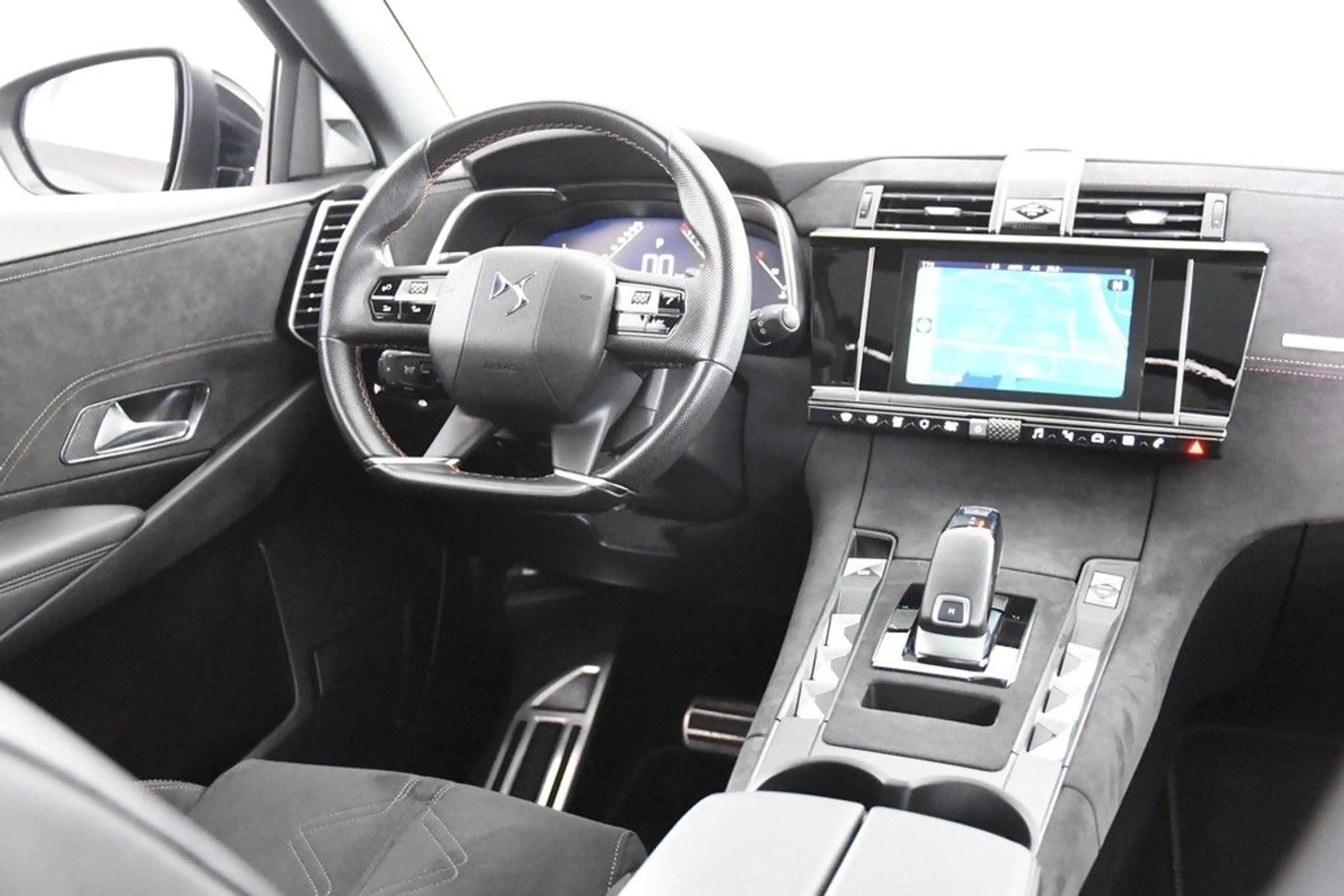 DS Automobiles DS 7 Crossback *1.Hand*Leder*Pano.*Voll* — photo 12