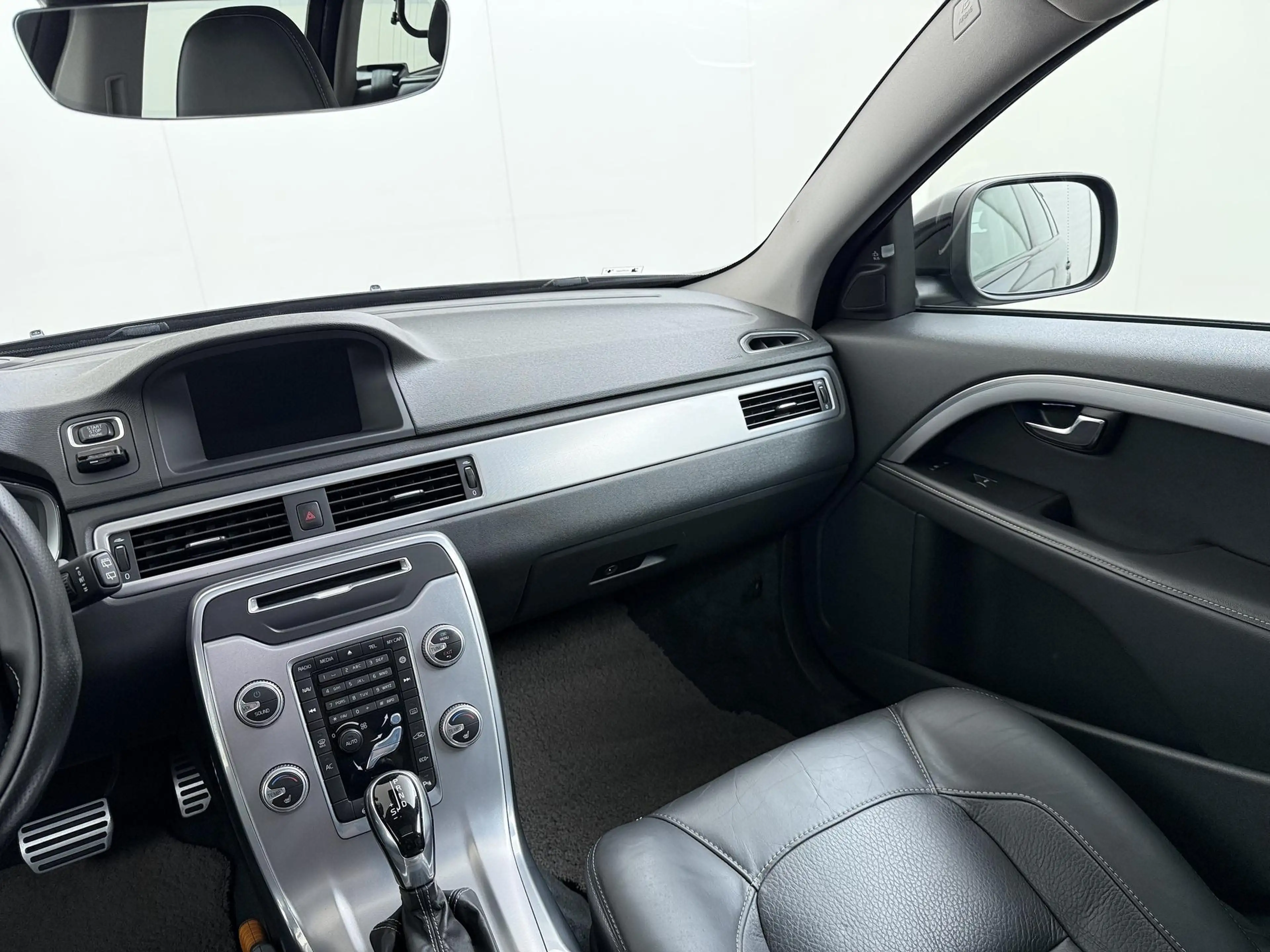 Volvo XC70 2.0 D4 FWD Inscription Edition Schuifdak/Trekhaak/ — photo 26
