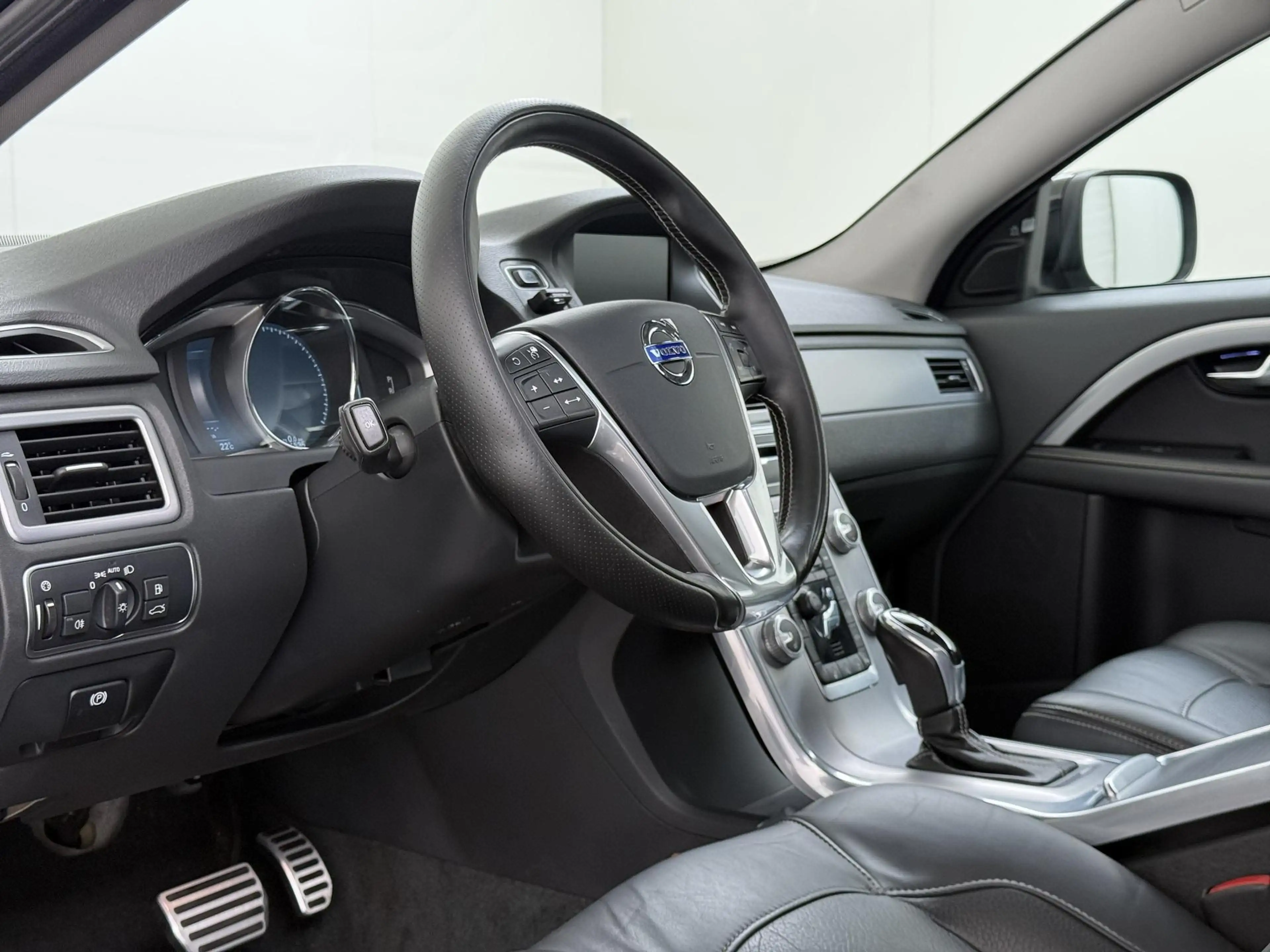 Volvo XC70 2.0 D4 FWD Inscription Edition Schuifdak/Trekhaak/ — photo 16
