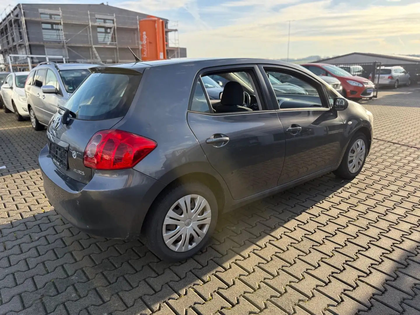 Toyota Auris Sol** TüV NEU ** 120 tkm ! Grau - 2