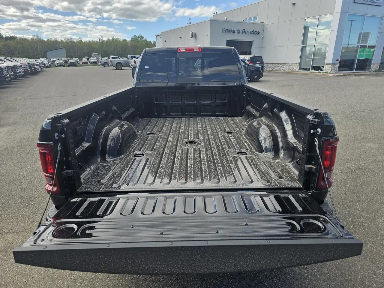 RAM 2500 снимка RAM 2500