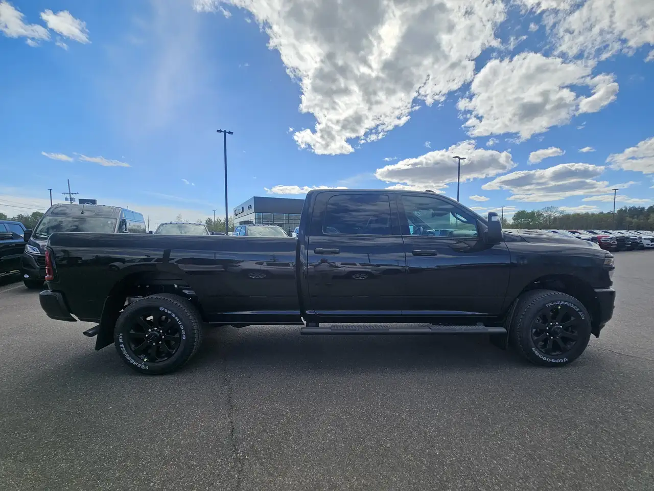 RAM 2500 снимка RAM 2500