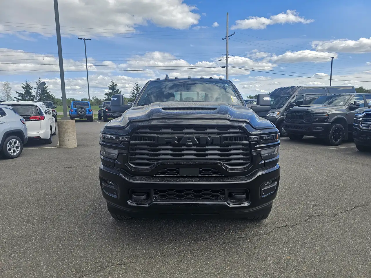 RAM 2500 снимка RAM 2500