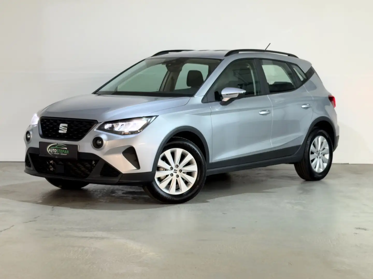 SEAT Arona 1.0 TSI Style DSG *LED*PDC* Silber - 1