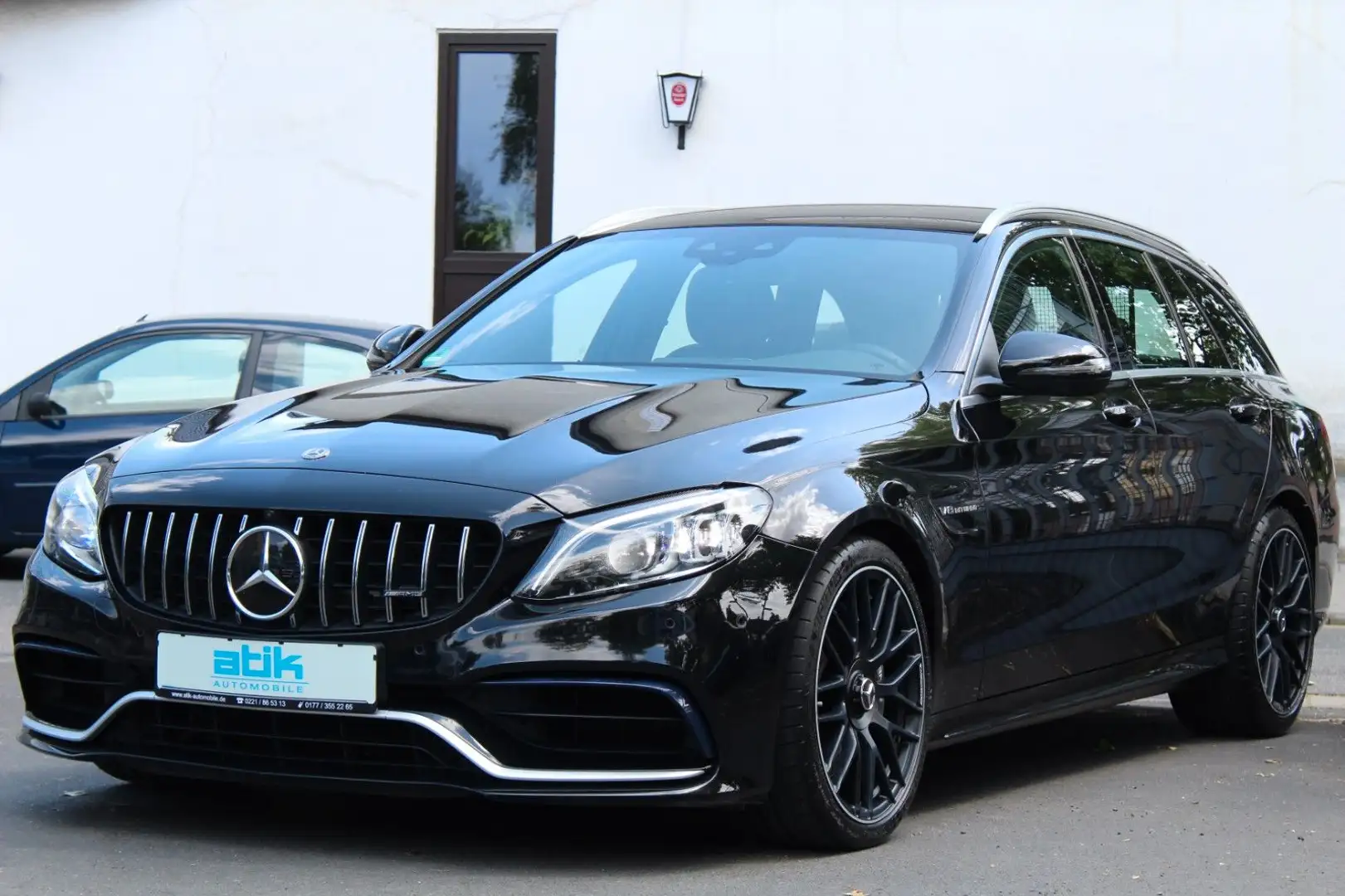 Mercedes-Benz C 63 AMG 1.HAND SPORTABGAS WIDESCREEN 360° DISTR Schwarz - 2