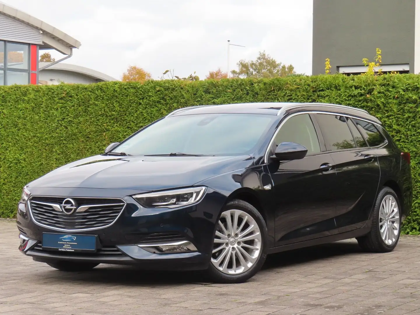 Opel Insignia B Sports Tourer Business Innovation Blau - 1