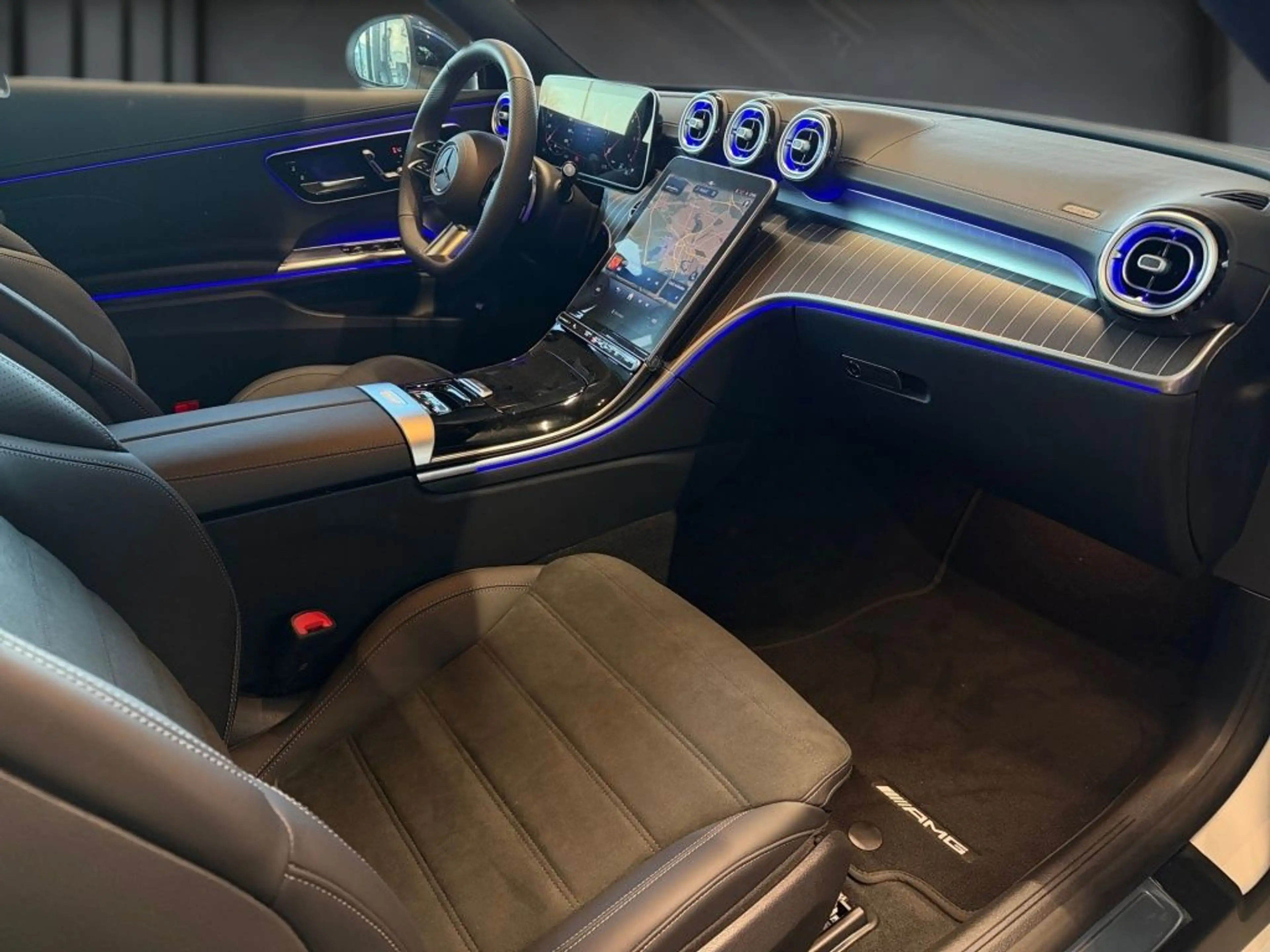 Mercedes-Benz CLE 220 d Cabriolet AMG, HuD, Burmester, AIRSCAR — photo 11