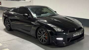 GT-R 3.8 V6 550 Black Edition