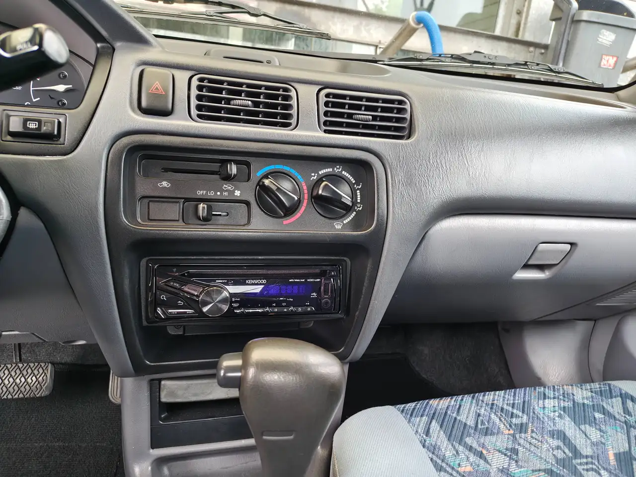 Toyota Starlet 1.3-16V, foto 6