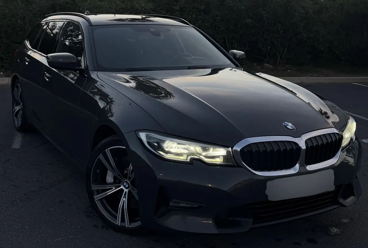 BMW 330