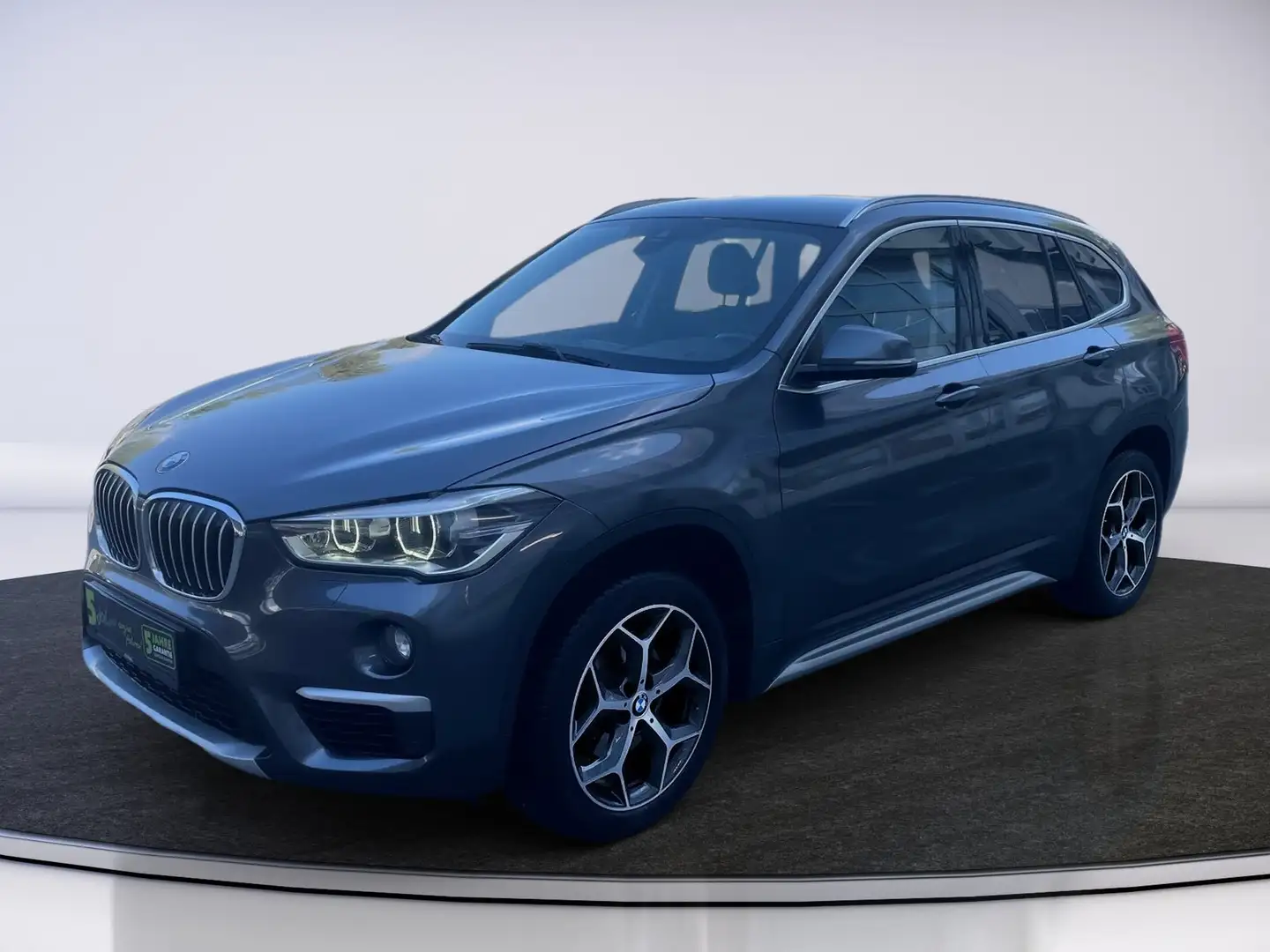 BMW X1 sDrive18d xLine Navi*Leder*AHK*Fahrass.Paket* Grau - 2