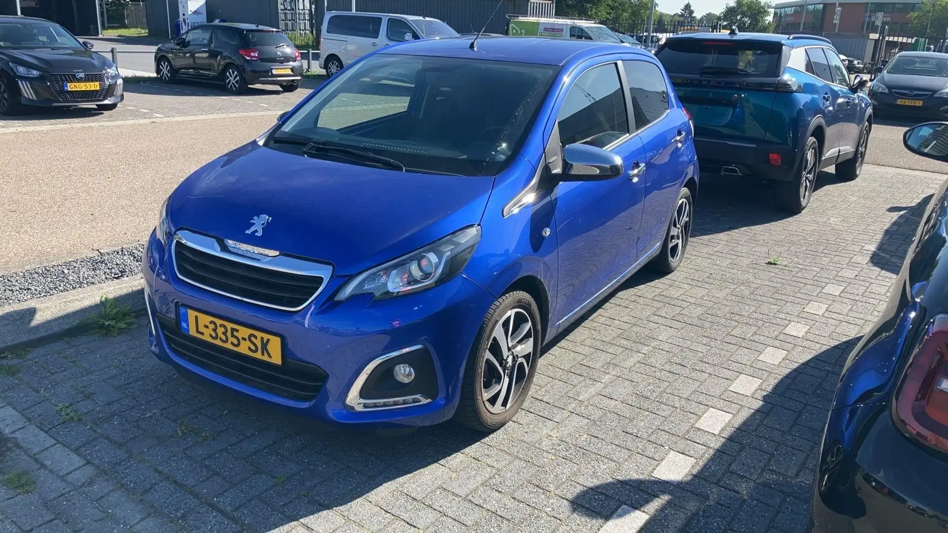 Peugeot 108 1.0 e-VTi Allure Blauw - 1