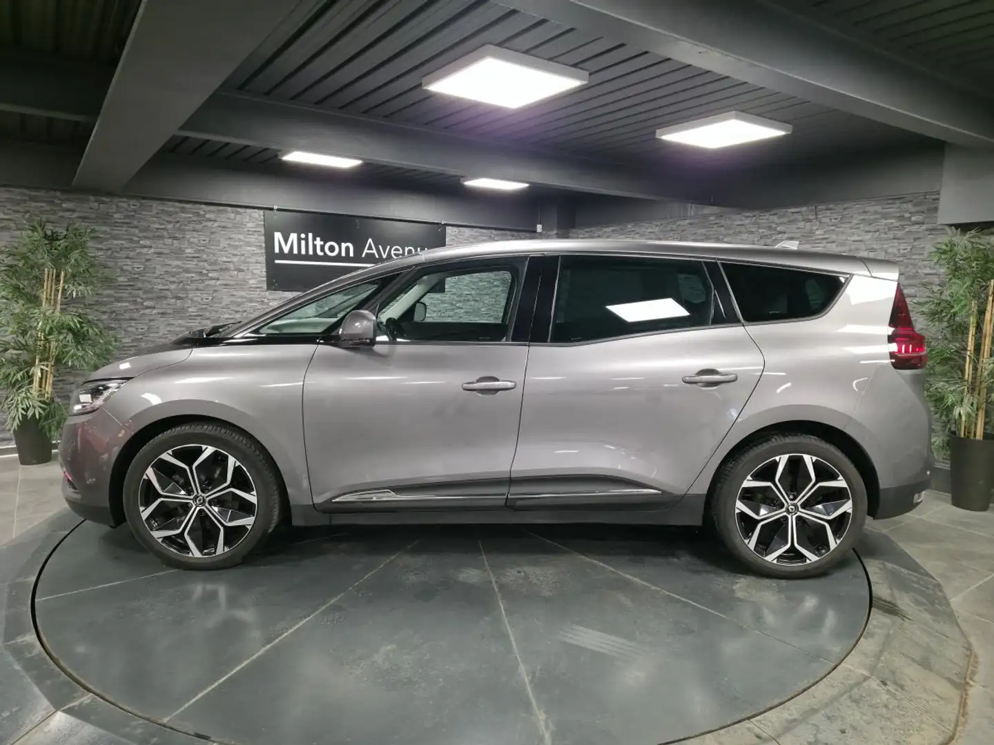 Renault Scenic Grand Scenic 1.3 TCe - 140 - BV EDC  7pl  Intens Gris - 2