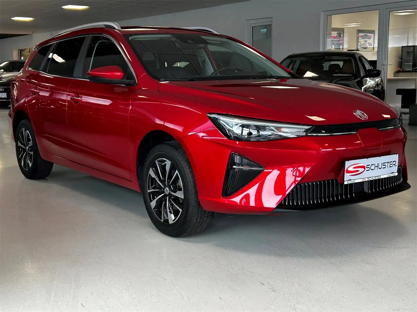 MG MG5 Comfort 50,3 kWh Standard Reichweite Rot - 1