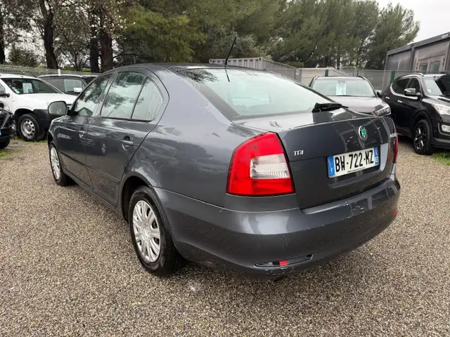 Skoda Octavia view 2