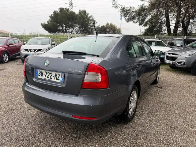 Skoda Octavia view 3