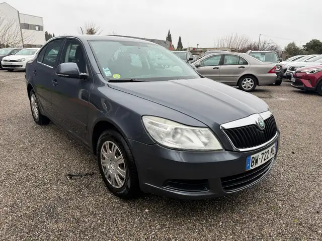 Skoda Octavia view 4