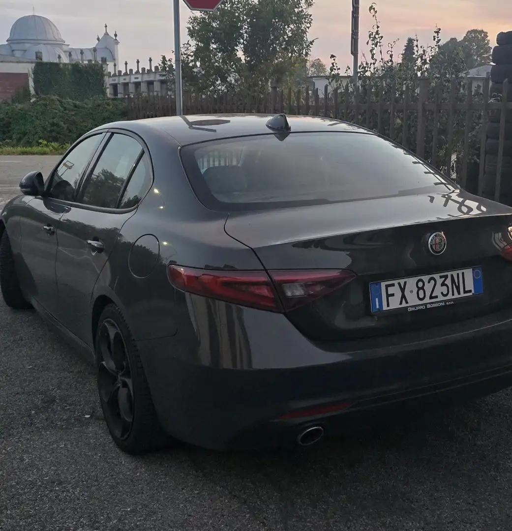 Alfa Romeo Giulia 2.2 t Executive 160cv auto my19 - 2