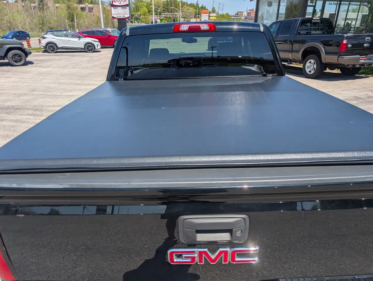 GMC Sierra 1500 снимка GMC Sierra 1500