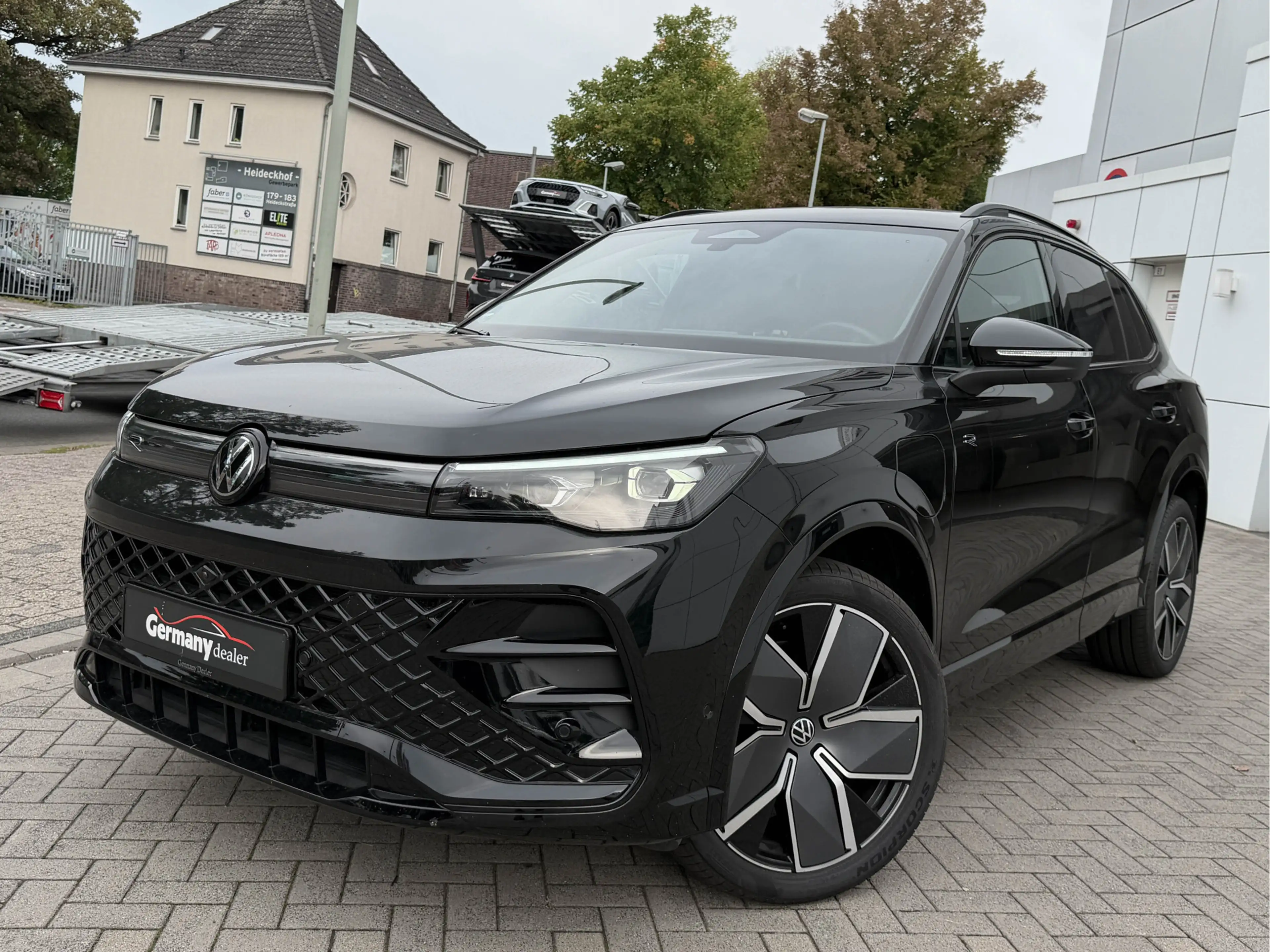 Volkswagen Tiguan 1.5 eHybrid R-Line Edition R-Zetels IQ-light Sfeer — photo 9