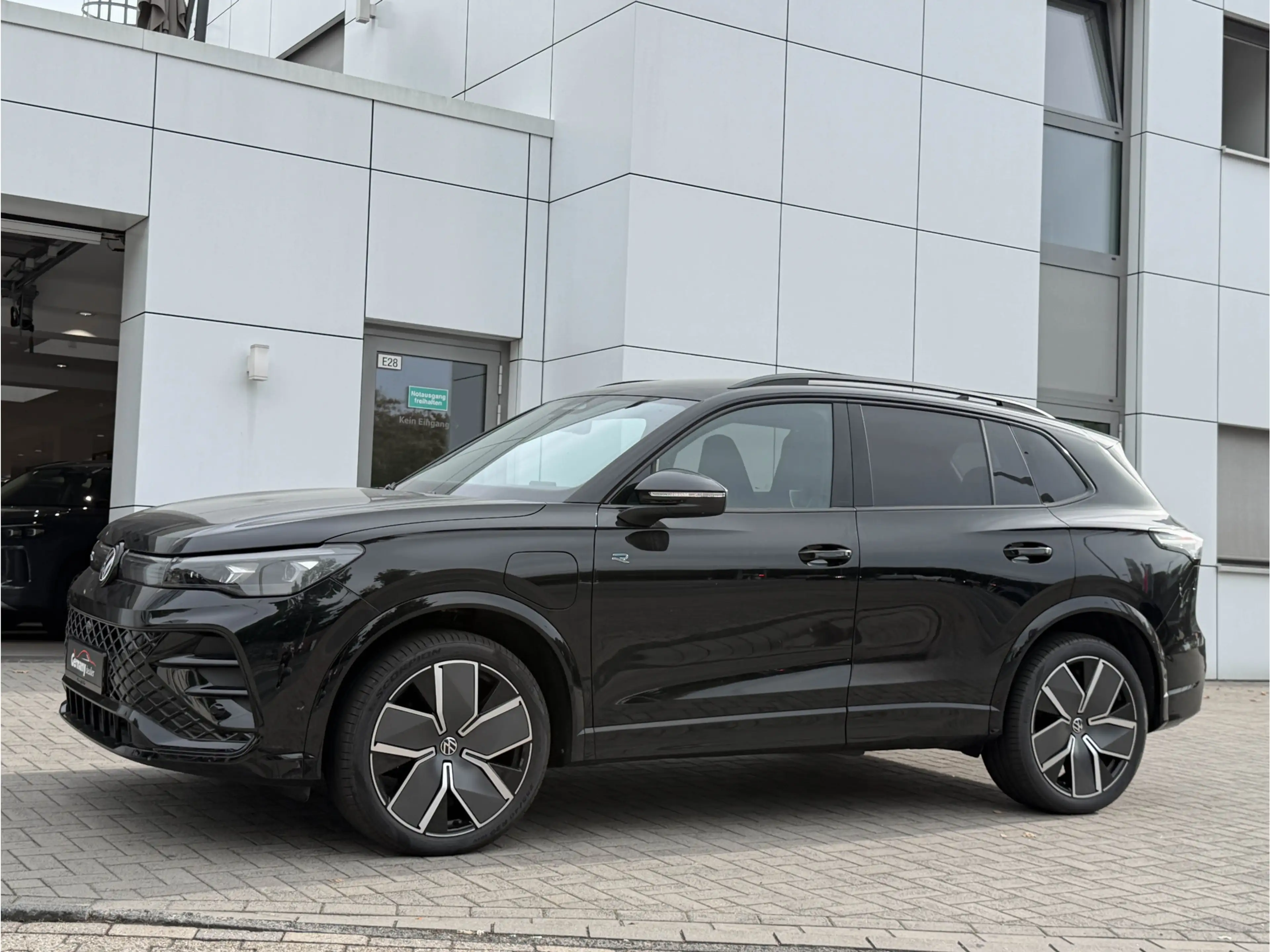 Volkswagen Tiguan 1.5 eHybrid R-Line Edition R-Zetels IQ-light Sfeer — photo 13
