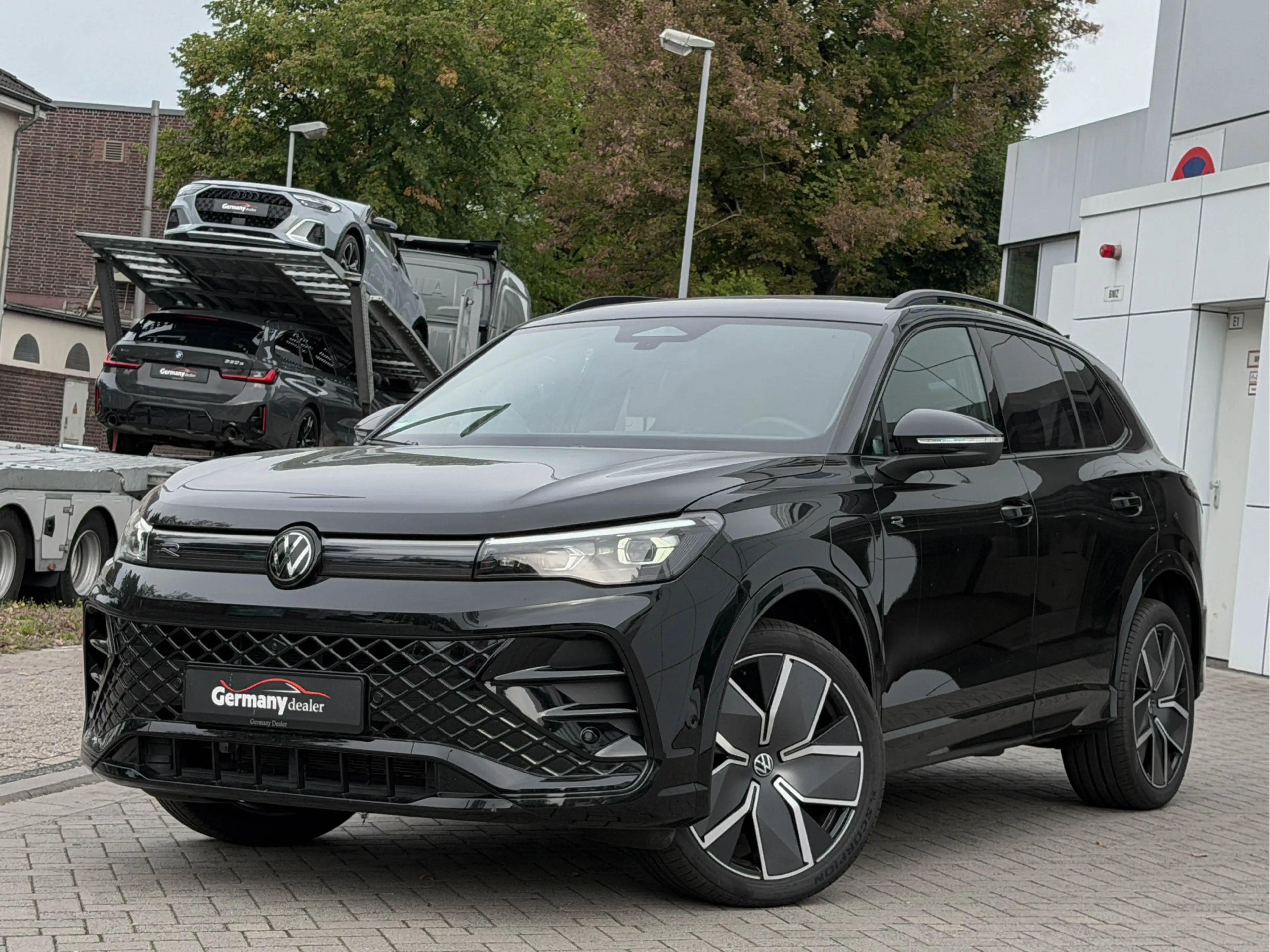 Volkswagen Tiguan 1.5 eHybrid R-Line Edition R-Zetels IQ-light Sfeer — photo 2