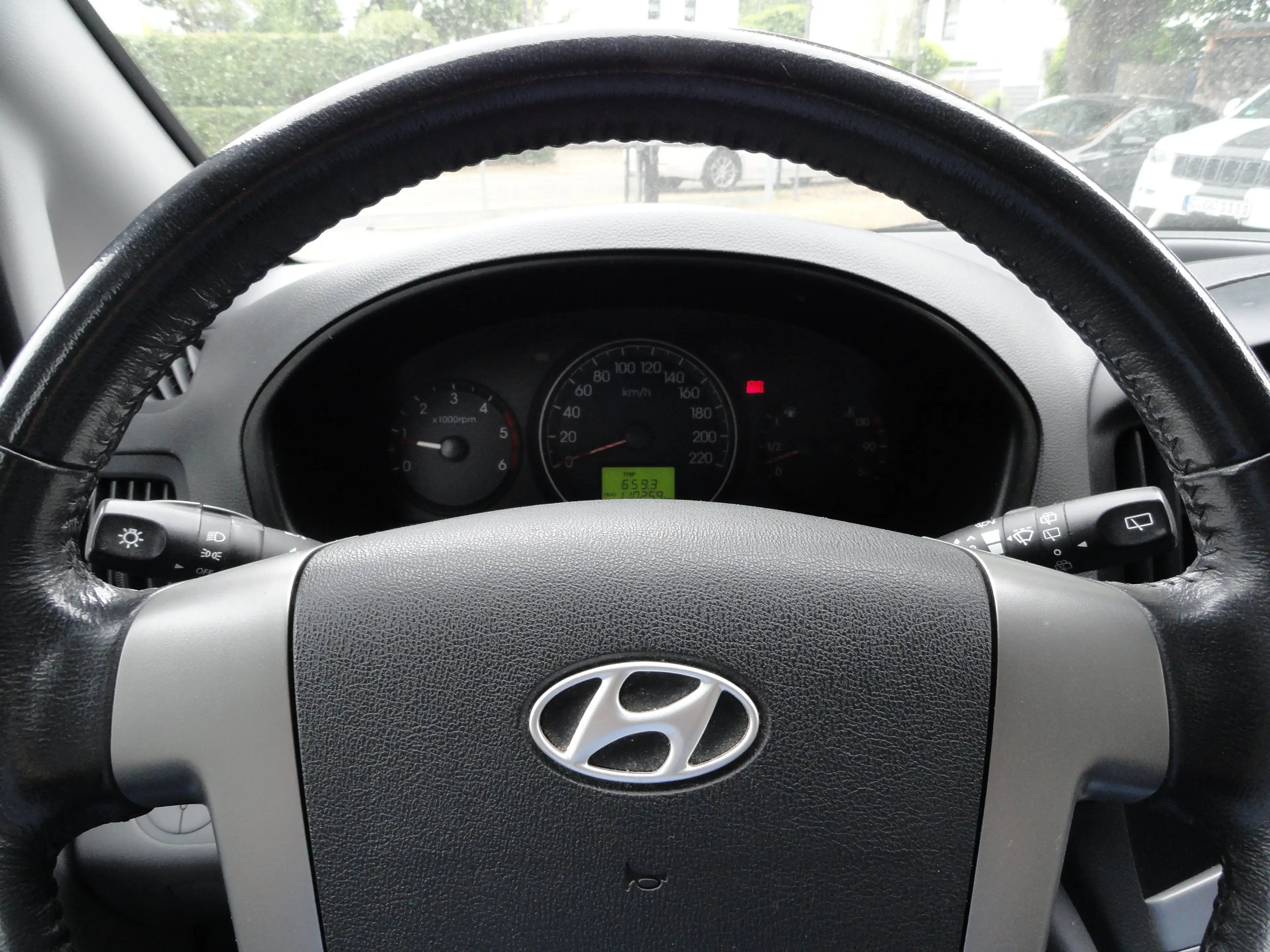 Hyundai H-1 2.5 CRDi 5 Sitzer+Klima+AHK — photo 14