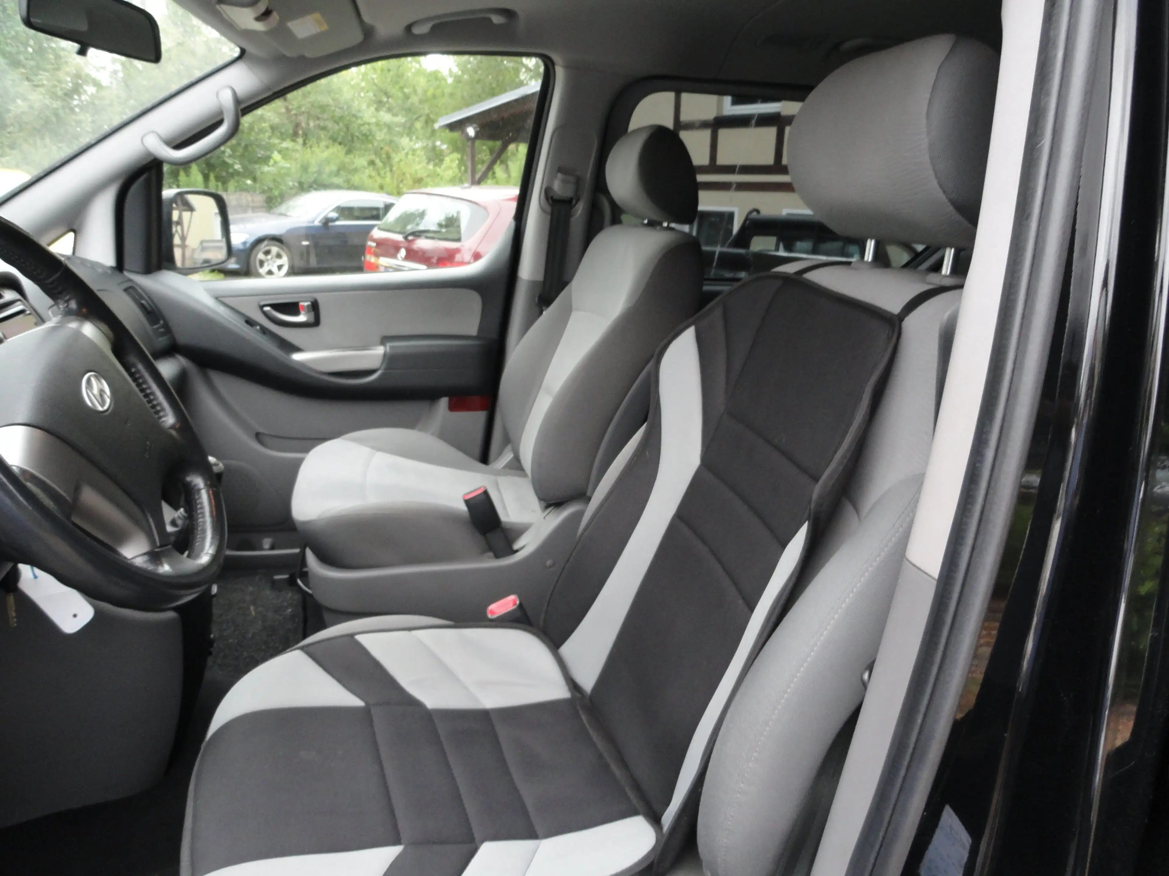 Hyundai H-1 2.5 CRDi 5 Sitzer+Klima+AHK — photo 10