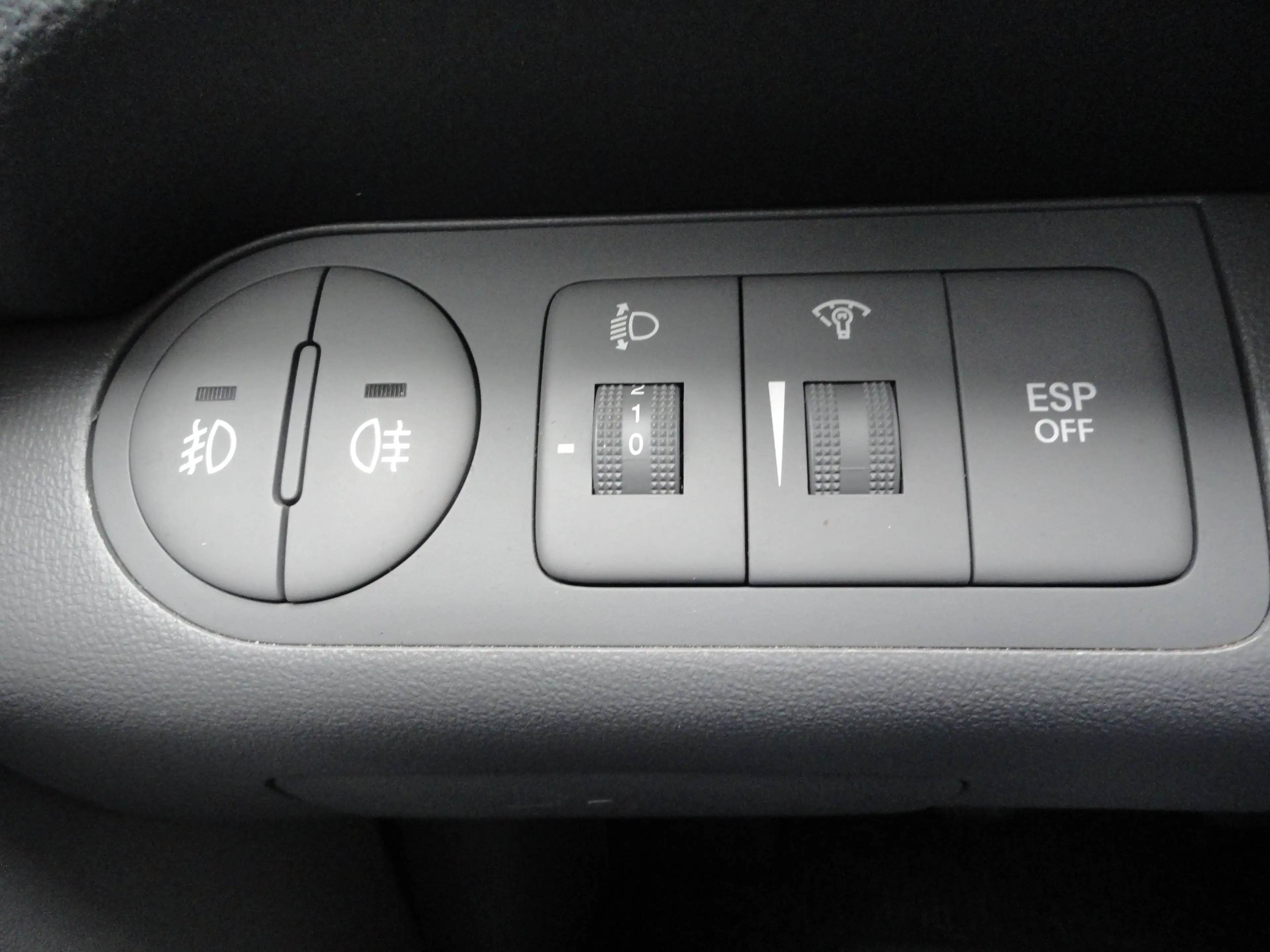 Hyundai H-1 2.5 CRDi 5 Sitzer+Klima+AHK — photo 12