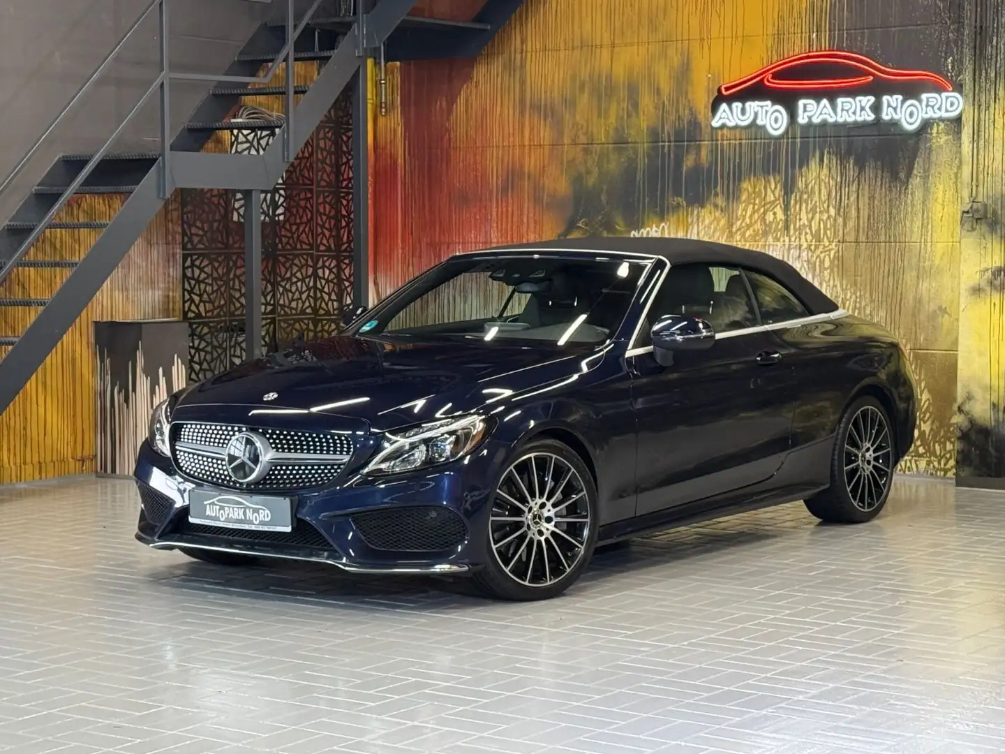 Mercedes-Benz C 300 Cabrio Aut.~AMG LINE~LED~LEDER~NAVI~ Bleu - 1