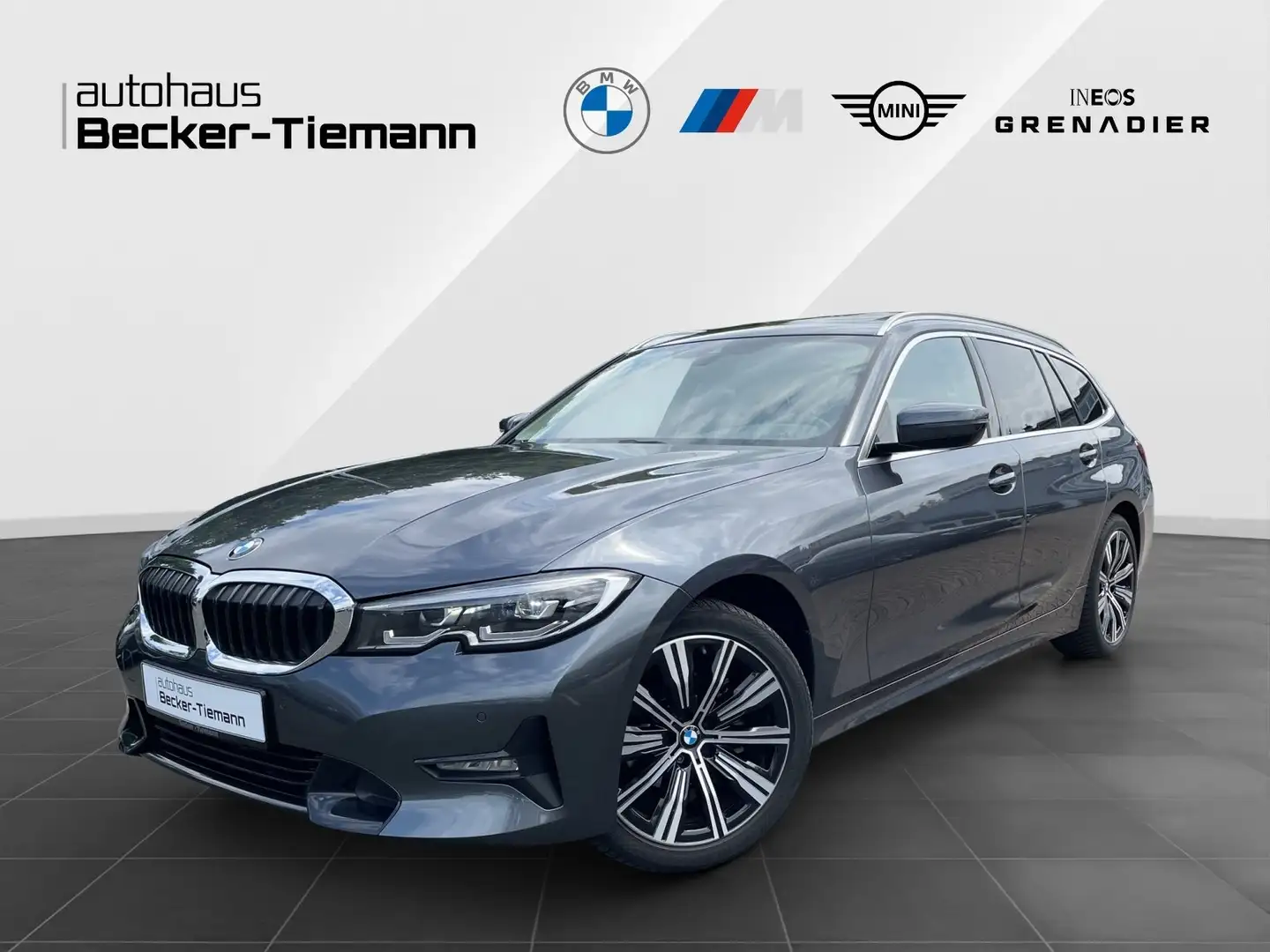 BMW 318 i Touring/ Sport Line/ PanoDach/ DrivAss/ LC Prof. Grey - 1