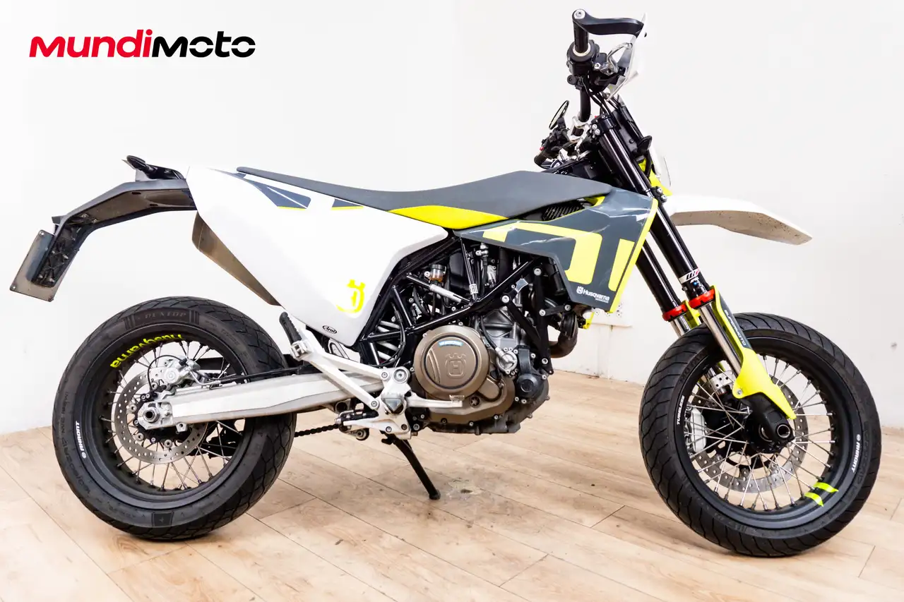 Husqvarna 701 Supermoto