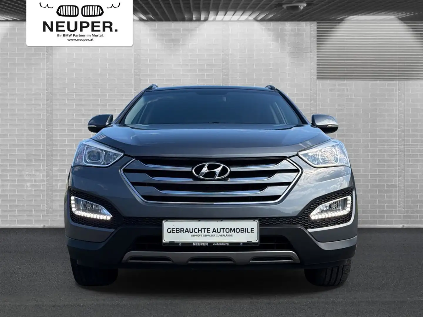 Hyundai SANTA FE 2,2 CRDi 4WD Premium Grau - 2