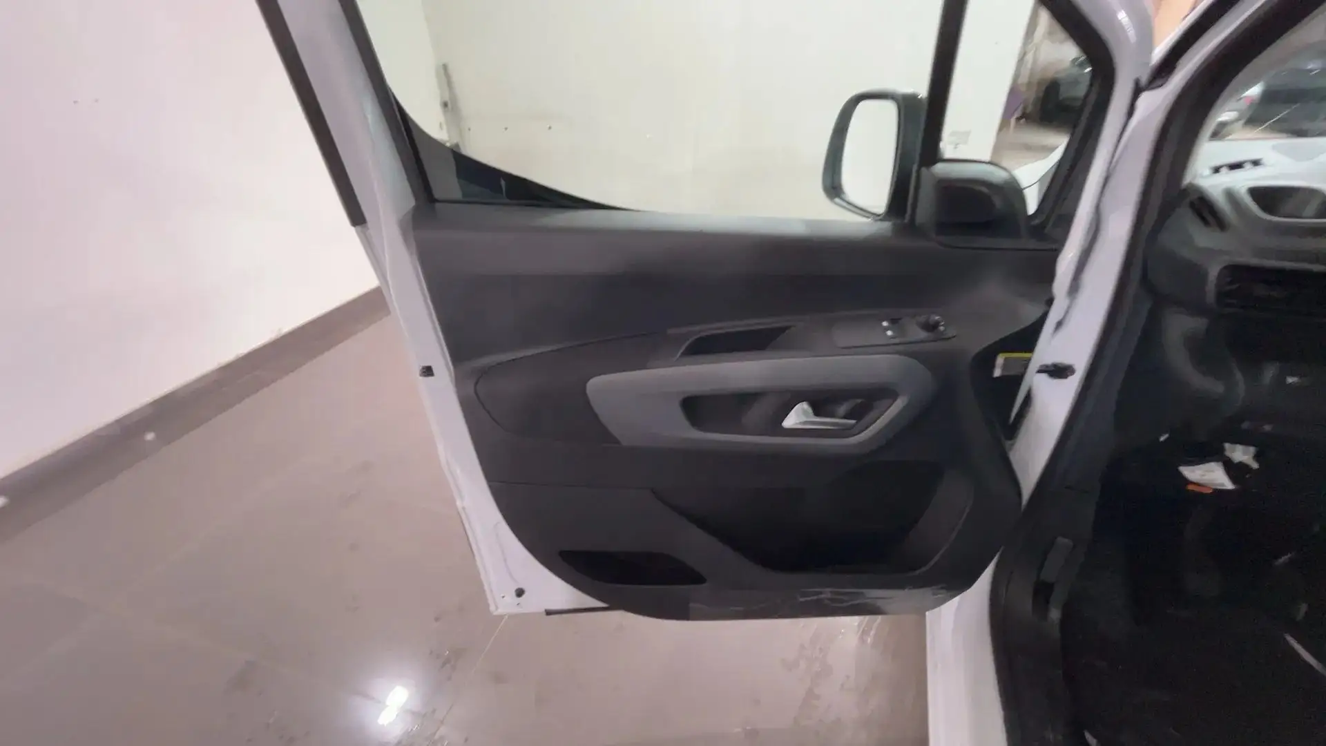 Fiat Qubo QuboL-Doblo M 5 Posti 1.5 BlueHDi 100cv Weiß - 2