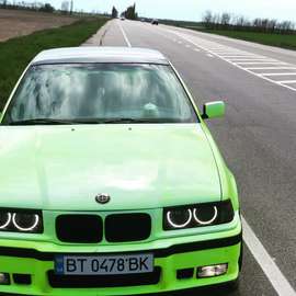 325i