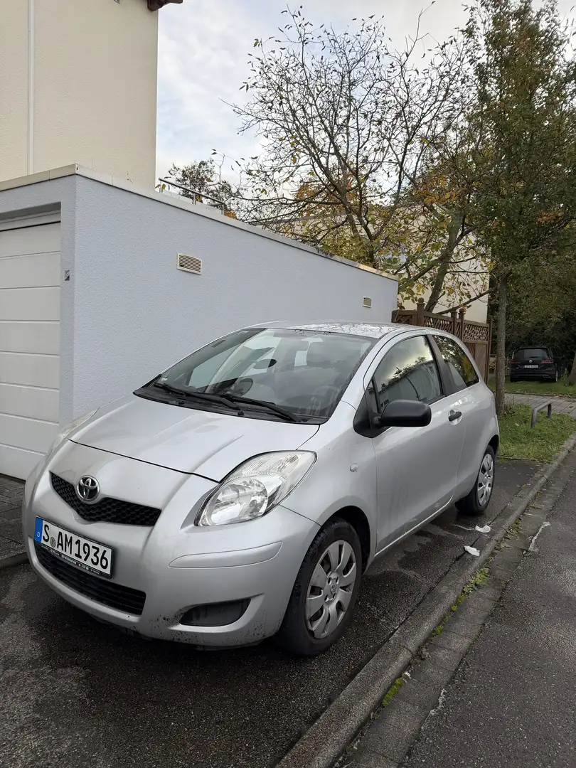 Toyota Yaris 1.0 VVT-i - 1