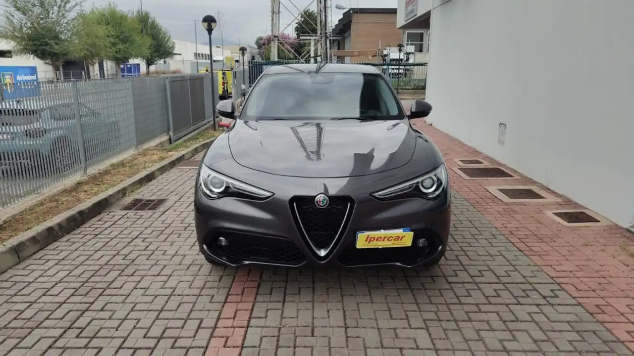 Alfa Romeo Stelvio 2021 — фото 6