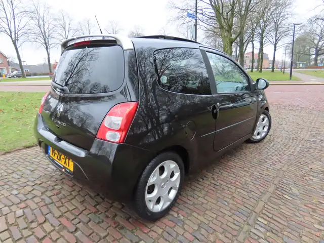 Renault Twingo view 3