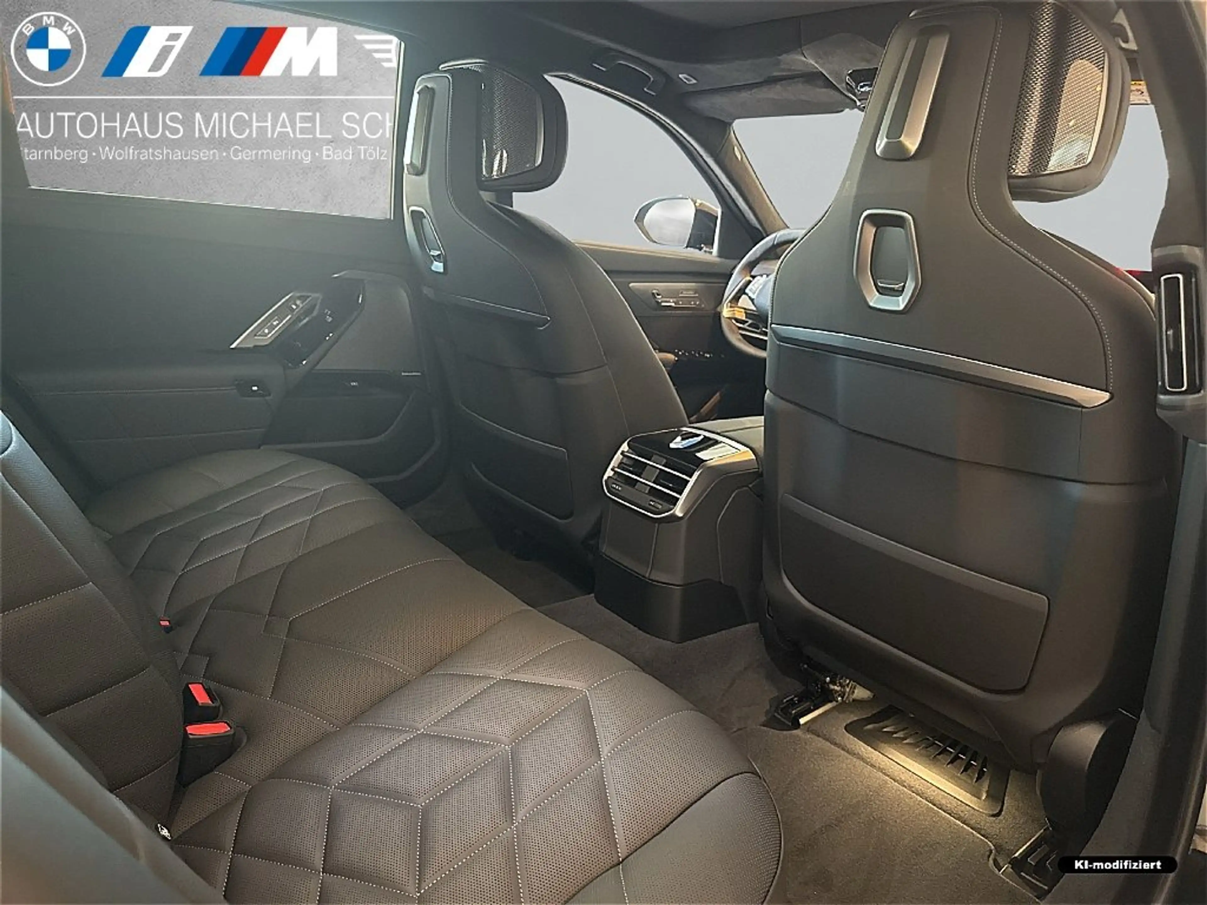 BMW i7 50 xDrive M Sportpaket DAB Aktivlenkung — photo 10