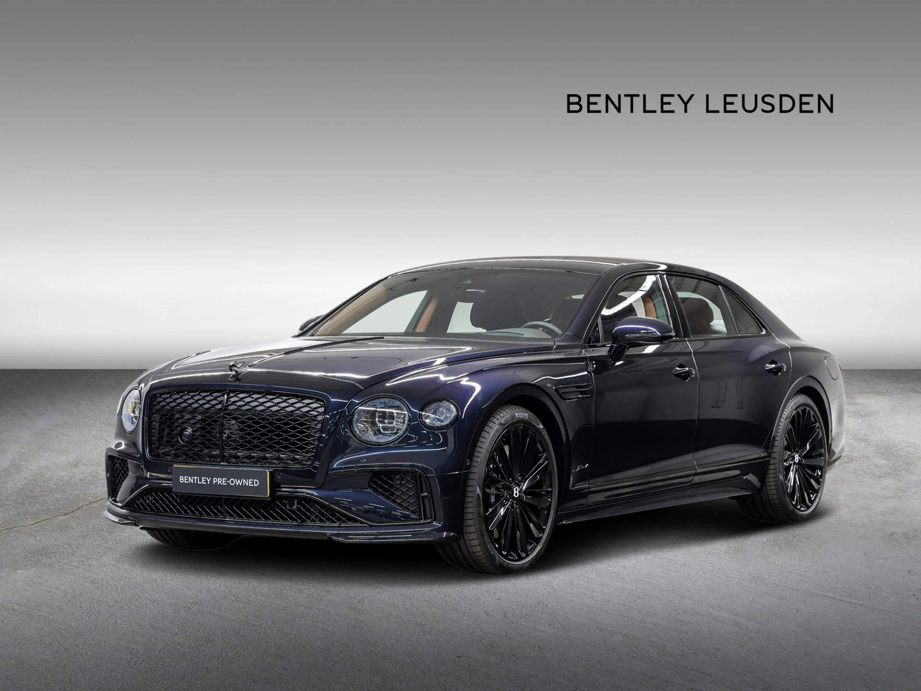 Bentley Flying Spur Speed V8 Hybrid |Black Line|Touring Spec|Rotating