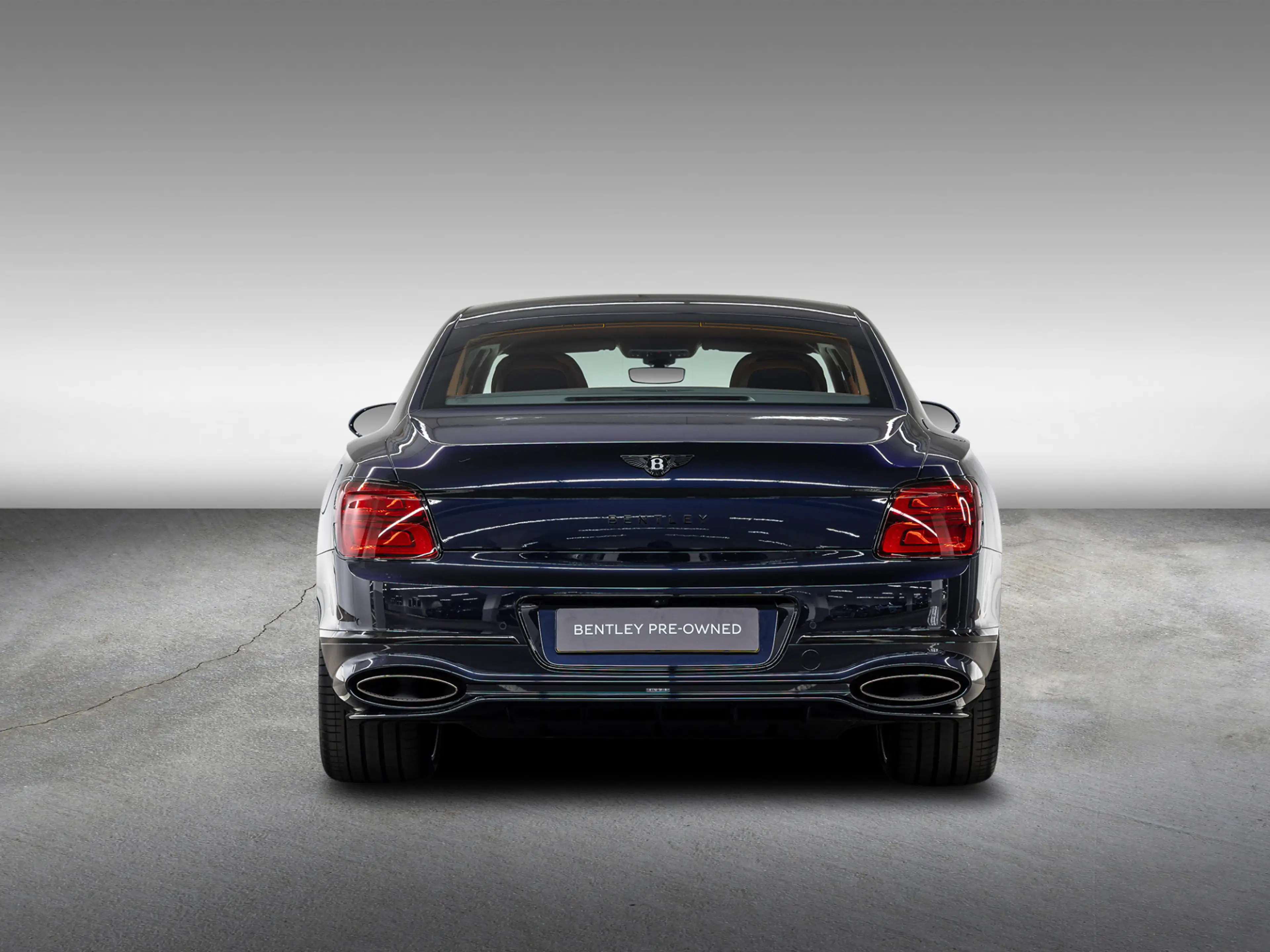 Bentley Flying Spur Speed V8 Hybrid |Black Line|Touring Spec|Rotating — photo 5