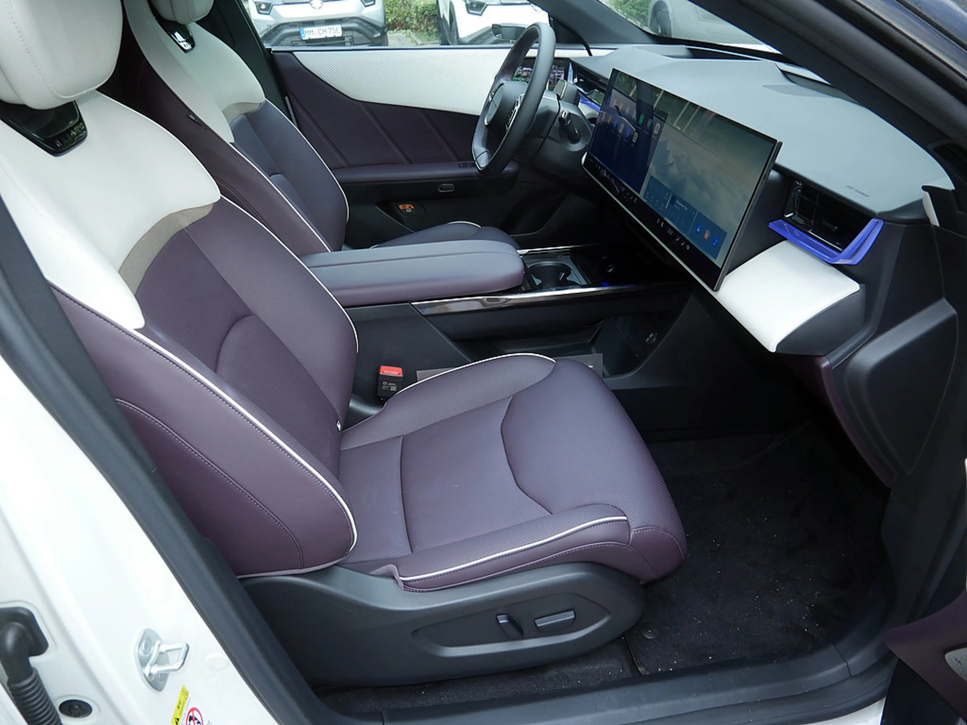 Mazda CX-6e EV 258 RWD Takumi Plus LED PANO 360° — photo 10