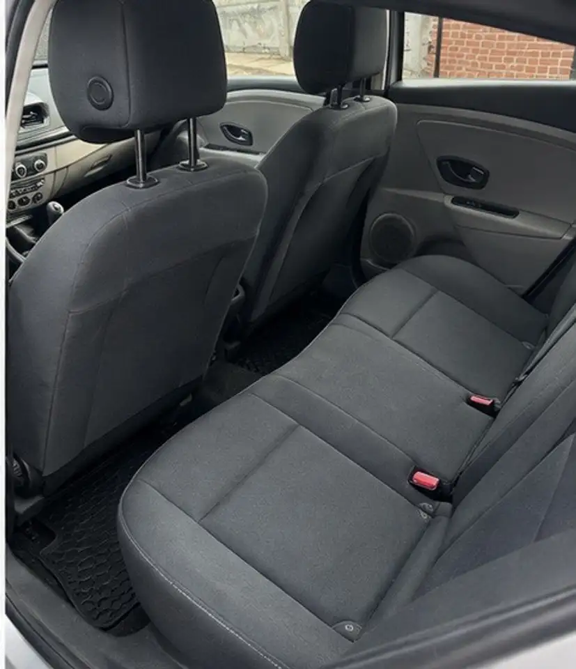 Renault Megane Berline — photo 4