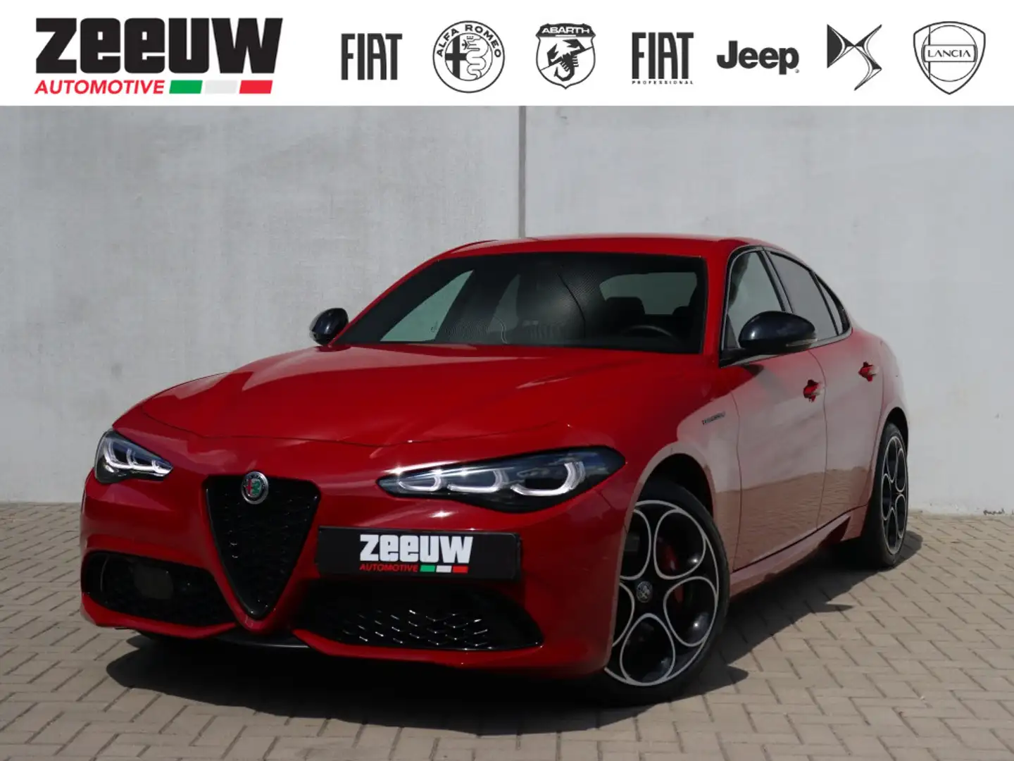 Alfa Romeo Giulia 2.0 Turbo 280 PK Competizione Q4 AWD | Harman | Ve Rood - 1