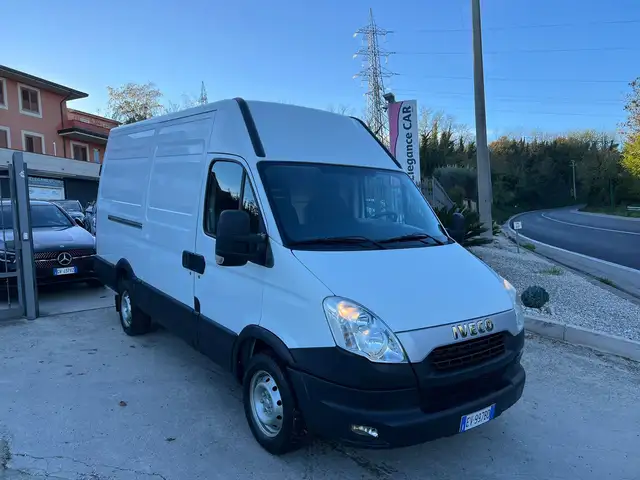 Iveco Daily 35S15    2.3 146cv