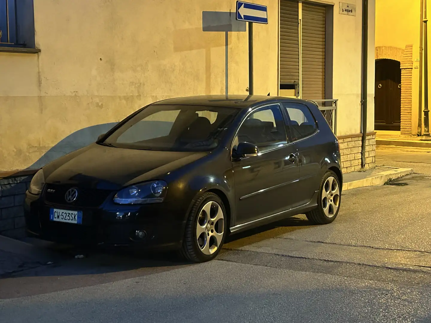 Volkswagen Golf GTI 3p 2.0 tfsi dsg Nero - 2