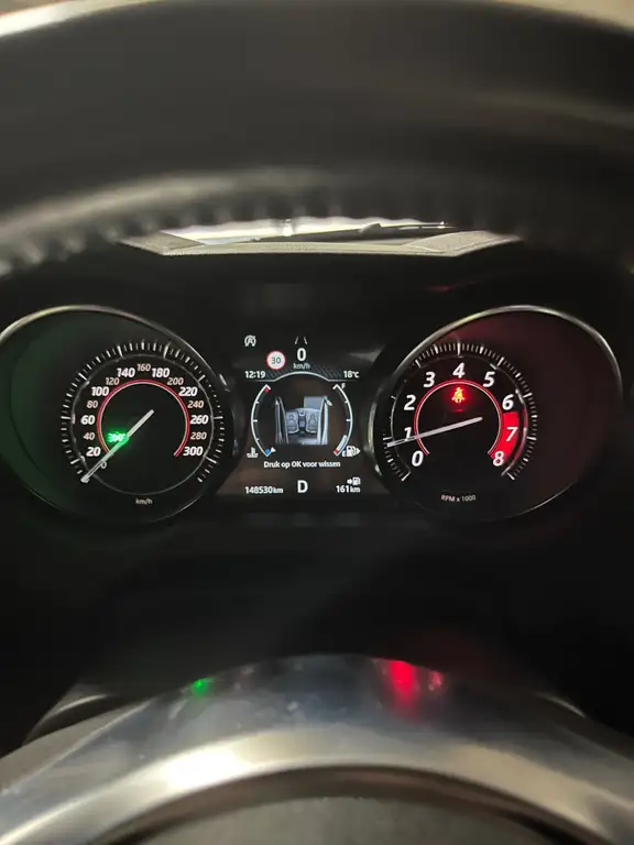 Jaguar F-Type 2019 из Европы — купить под ключ