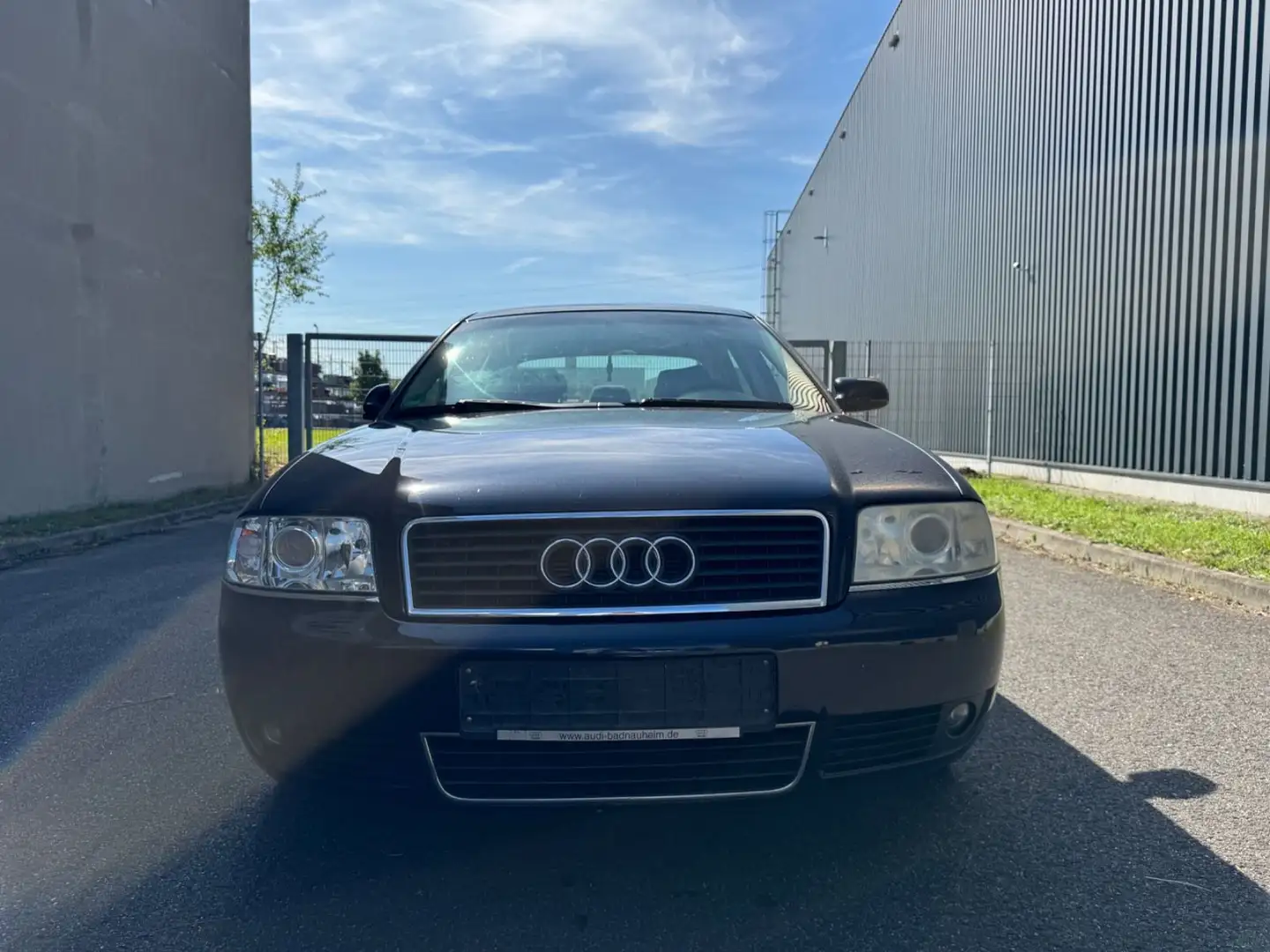 Audi A6 2.4 Blau - 2