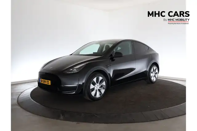 Tesla Model Y Long Range AWD 75 kWh | Leder | Camera | Clima |*