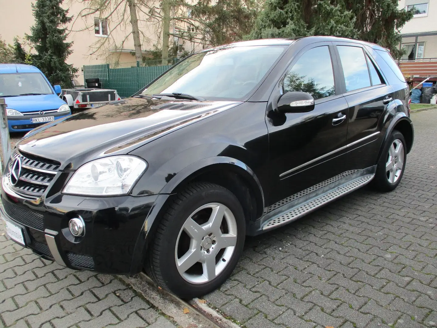 Mercedes-Benz ML 420 CDI*AMG*Airmatik*GSD*Navi*Voll Schwarz - 2